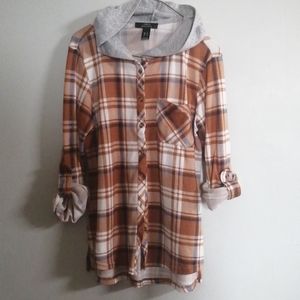 Hooded plaid shirt